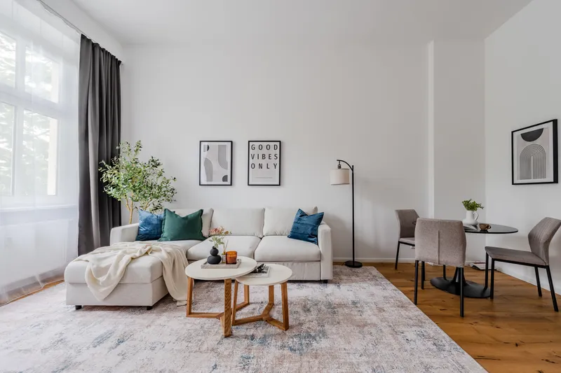 Möblierter Altbau mit Balkon in Charlottenburg — photo 1